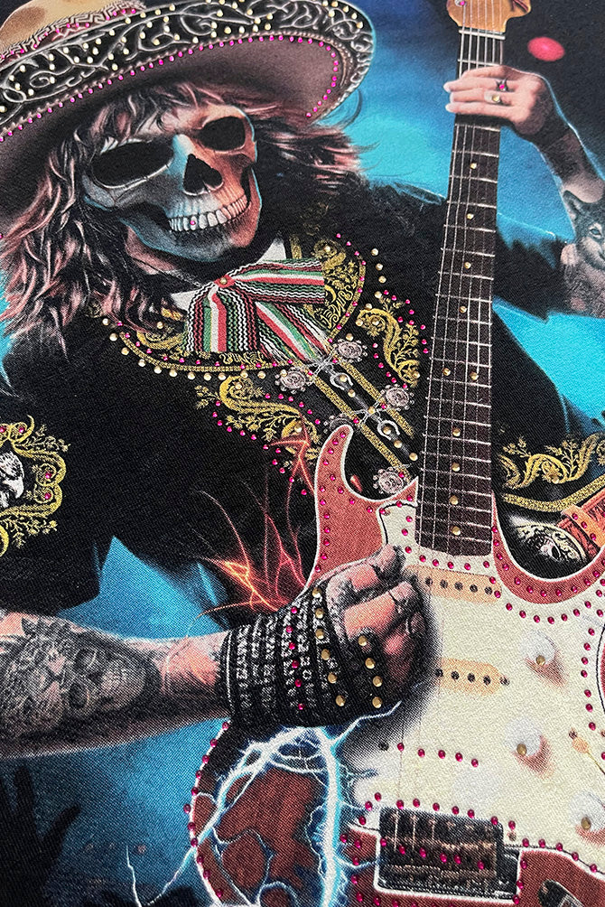 PLAYERA CABALLERO ROCKERA CON PEDRERIA